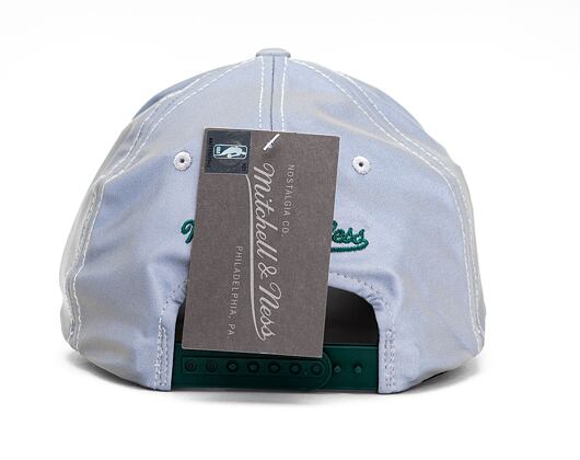Kšiltovka Mitchell & Ness INTL844 Boston Celtics Reflective Script 110 Snapback