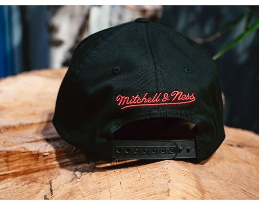 Kšiltovka Mitchell & Ness Houston Rockets 537 Team Logo High Crown Black