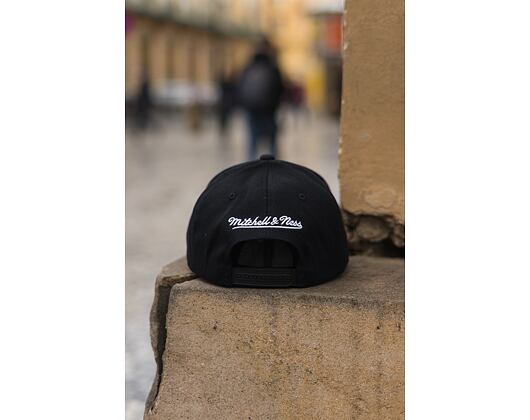 Kšiltovka Mitchell & Ness Pinscript High Crown 110 Black/White Snapback