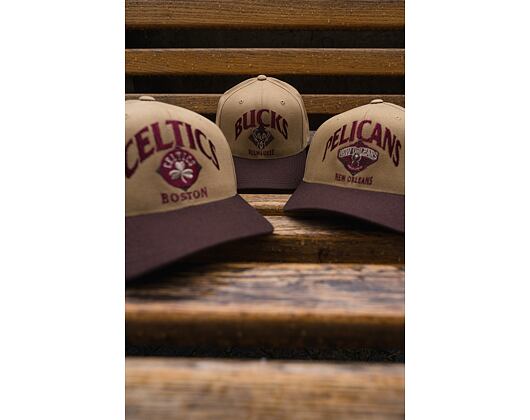 Kšiltovka Mitchell & Ness INTL849 Milwaukee Bucks Embrace 110 Snapback