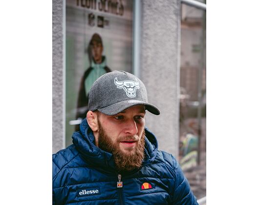 Kšiltovka Mitchell & Ness INTL850 Chicago Bulls Herringbone Reflective 110 Snapback