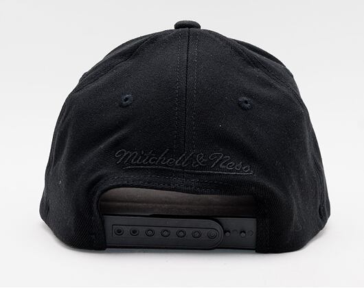 Kšiltovka Mitchell & Ness Branded Black Out Arch 110 Snapback Black