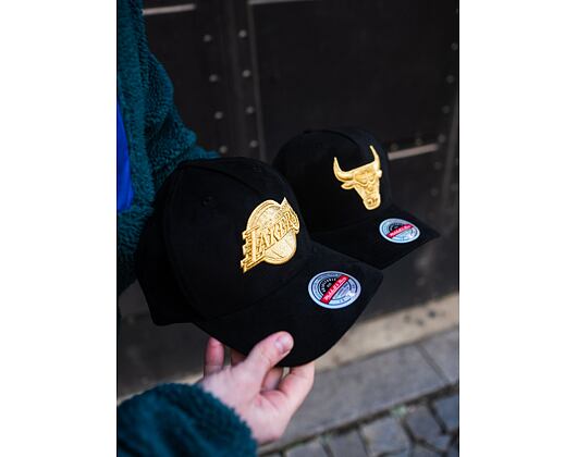 Kšiltovka Mitchell & Ness Los Angeles Lakers Black & Gold Suede Redline Stretch Snapback Black