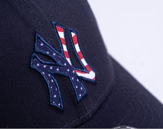 Dětská kšiltovka New Era 9FORTY Kids MLB Wild Camo New York Yankees Strapback Navy