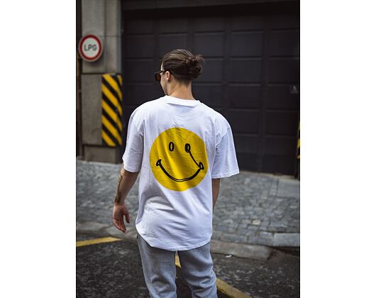 Triko Karl Kani Chest Signature Smiley print Tee white/yellow