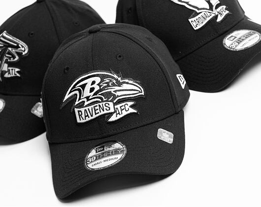 Kšiltovka New Era 39THIRTY NFL22 Sideline Baltimore Ravens Black / White