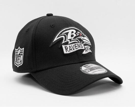 Kšiltovka New Era 39THIRTY NFL22 Sideline Baltimore Ravens Black / White