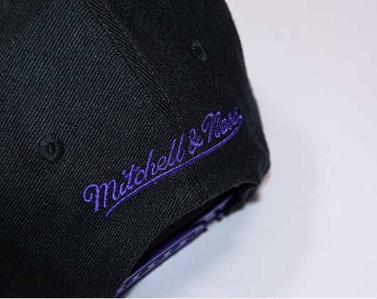 Kšiltovka Mitchell & Ness 8 Bit XL Classic Red Los Angeles Lakers Black