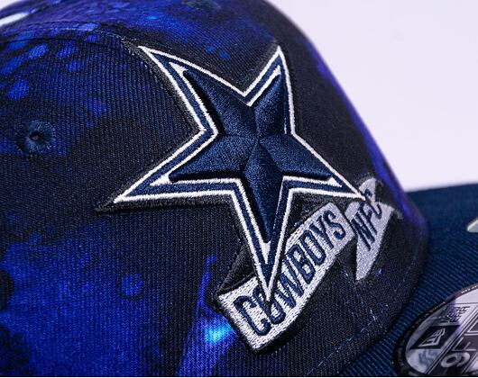 Kšiltovka New Era 9FIFTY NFL22 Sideline "Ink Dye" Dallas Cowboys Team Color