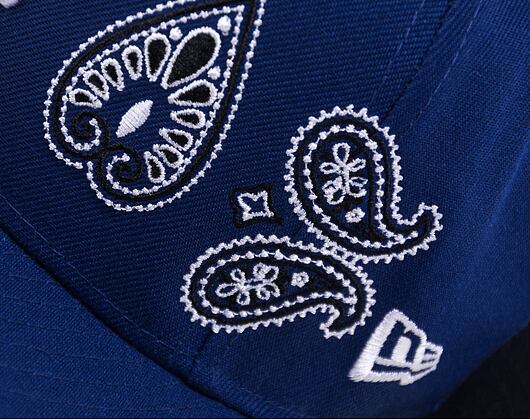 Kšiltovka New Era 59FIFTY MLB All-Over-Paisley Los Angeles Dodgers Team Color / Optic White