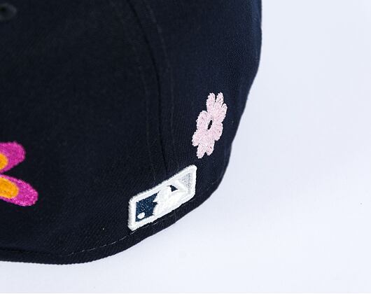 Kšiltovka New Era 59FIFTY MLB Floral New York Yankees Navy