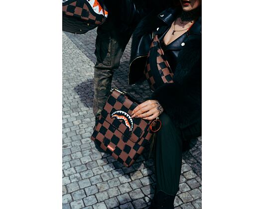 Taška přes rameno Sprayground Sharks In Paris Painted Messenger Sling Bag