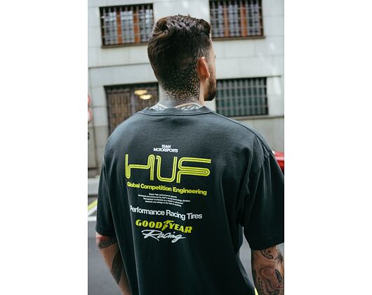 Triko HUF × GOODYEAR F1 Washed T-Shirt Washed Black