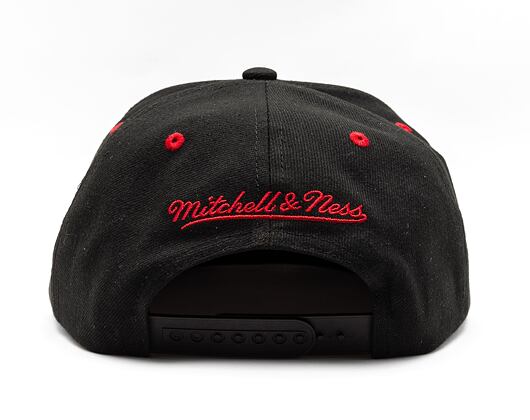 Kšiltovka Mitchell & Ness NBA Breakthrough Snapback Chicago Bulls Black