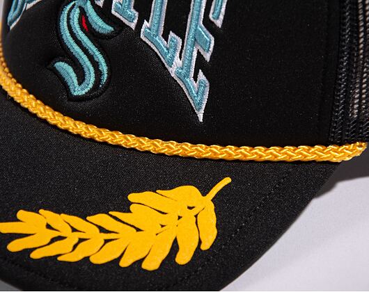 Kšiltovka Mitchell & Ness Nhl Gold Leaf Trucker Kraken Black