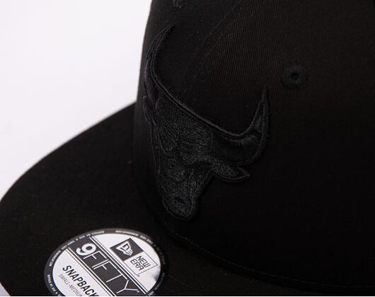 Kšiltovka New Era 9FIFTY NBA Black on Black Chicago Bulls - Black