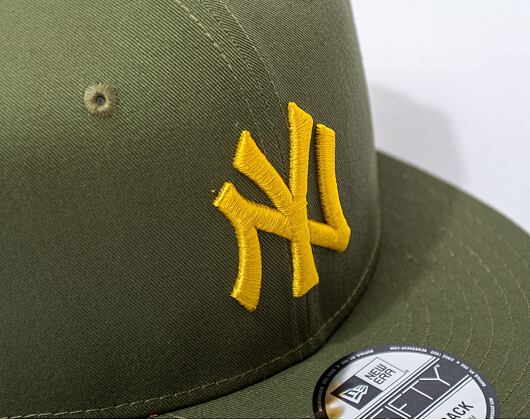 Kšiltovka New Era 9FIFTY MLB Side Patch New York Yankees New Olive / Mellow Yellow