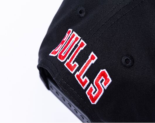 Kšiltovka New Era 9FIFTY NBA Patch Chicago Bulls Black / Red