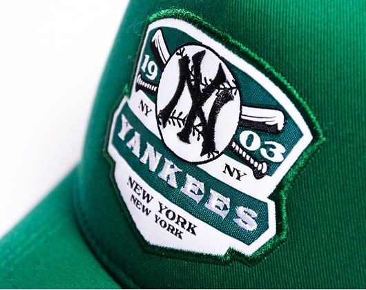 Kšiltovka New Era 9FORTY E-Frame New York Yankees Patch Dark Green