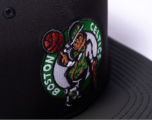 Kšiltovka Mitchell & Ness Nba Heat Up Snapback Boston Celtics Black