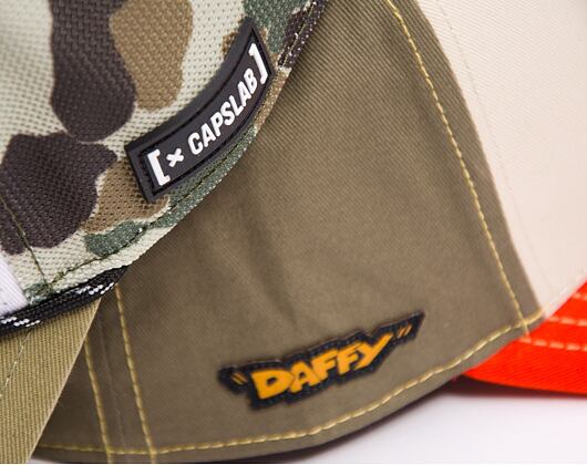 Kšiltovka Capslab - Trucker Looney Tunes - Daffy Duck - Camo
