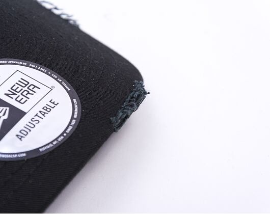 Kšiltovka New Era - Branded Oval Distress Patch 9FORTY Trucker - Black