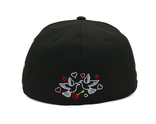 Kšiltovka New Era - Vday Scribble 59FIFTY - Black / White / Scarlet