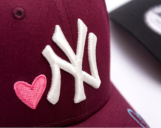 Dětská Kšiltovka New Era - MLB Heart Icon 9FORTY - NY Yankees - Burgundy