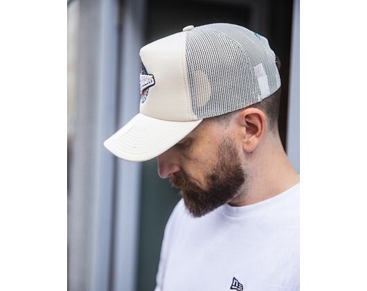 Kšiltovka Mitchell & Ness - Detroit Pistons - Evergreen Trucker Hwc - Off White