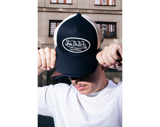 Kšiltovka Von Dutch - Trucker - Flag - Black/White
