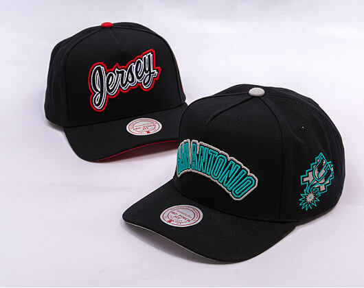 Kšiltovka Mitchell & Ness - NBA Class Act Pro HWC - San Antonio Spurs - Black