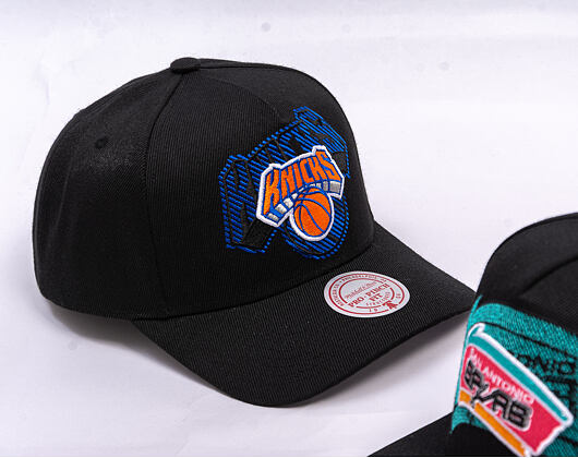 Kšiltovka Mitchell & Ness - NBA Tilted Pro Snapback - New York Knicks - Black