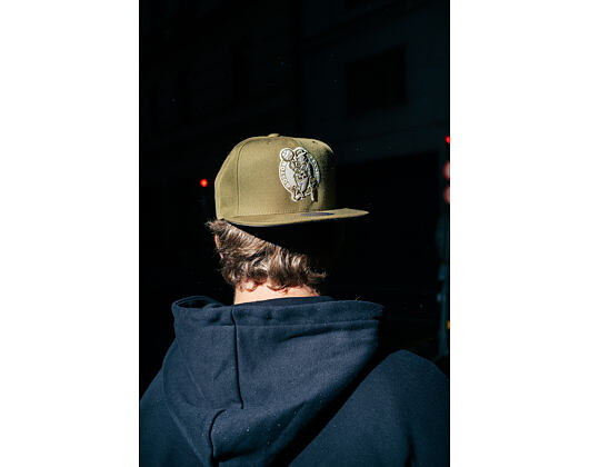 Kšiltovka Mitchell & Ness - NBA Fashion Basic Snapback - Boston Celtics - Olive