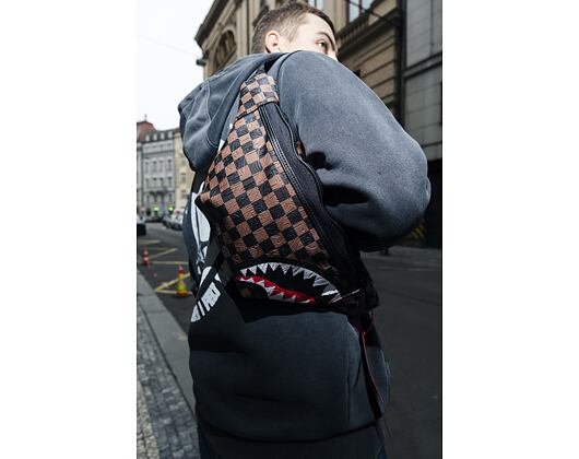 Ledvinka Sprayground Check 2 Emboss Savvy Crossbody