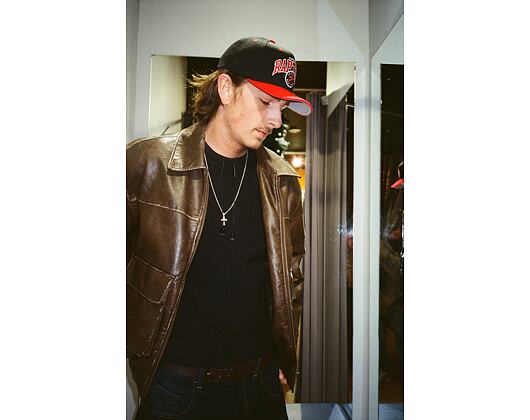 Kšiltovka Mitchell & Ness - NBA Team Arch Snapback - Toronto Raptors - Black / Red