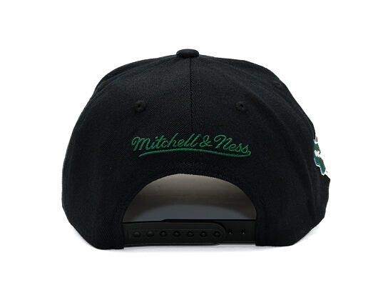Kšiltovka Mitchell & Ness  - NBA Classic Red Snapback Custom Patch - Milwaukee Bucks - Black