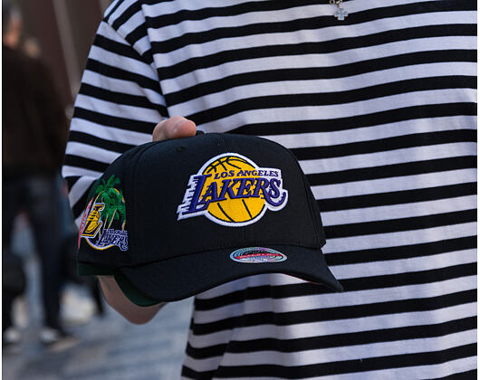 Kšiltovka Mitchell & Ness  - NBA Classic Red Snapback Custom Patch - Los Angeles Lakers - Black