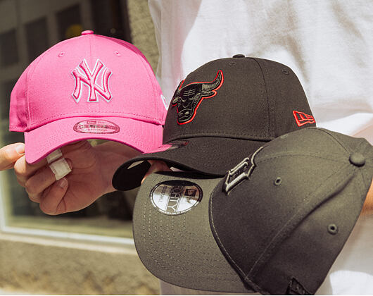 Kšiltovka New Era - MLB Team Outline 9FORTY - NY Yankees - Fuchsia / White