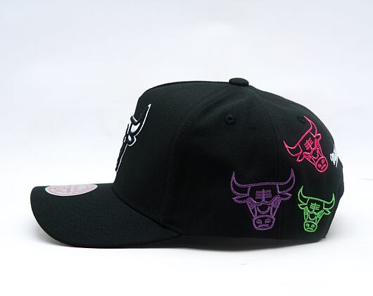 Kšiltovka Mitchell & Ness - NBA 404 Club Neon Pro Snapback - Chicago Bulls - Black