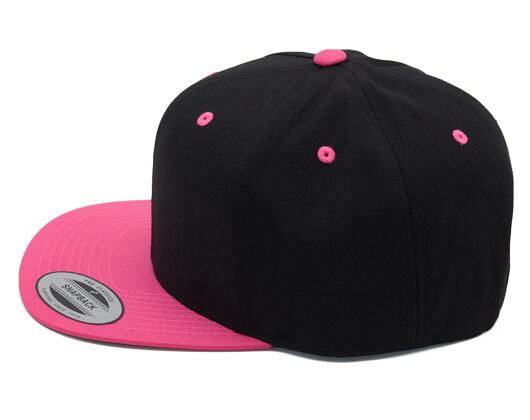 Kšiltovka Yupoong Classic Snapback 2-Tone Black / Neonpink