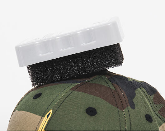 Kartáč na čepice New Era Cap Brush