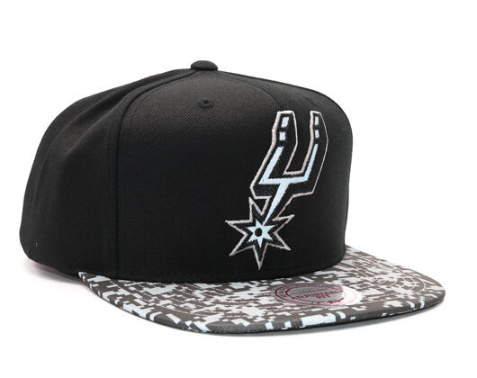 Kšiltovka Mitchell & Ness Digi Camo San Antonio Spurs Black Snapback