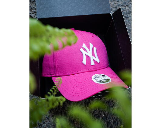 Dámská Kšiltovka New Era Fashion Essential New York Yankees Pink/White 9FORTY Strapback