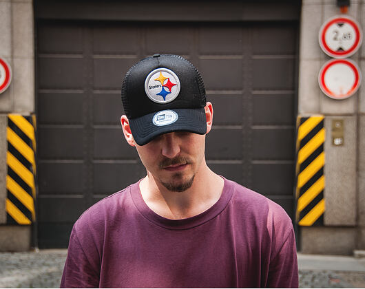 Kšiltovka New Era 9FORTY Trucker NFL Pittsburgh Steelers Black/White Snapback