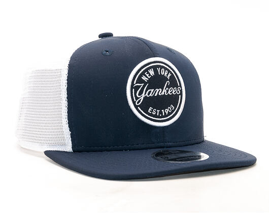 Kšiltovka New Era Emblem Trucker New York Yankees Navy 9FIFTY Snapback