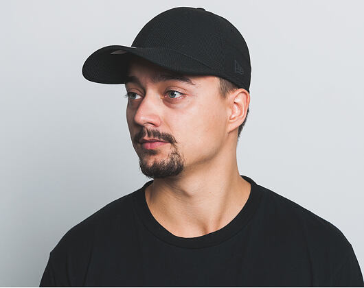 Kšiltovka New Era Diamond Era FORTY9 Black Strapback