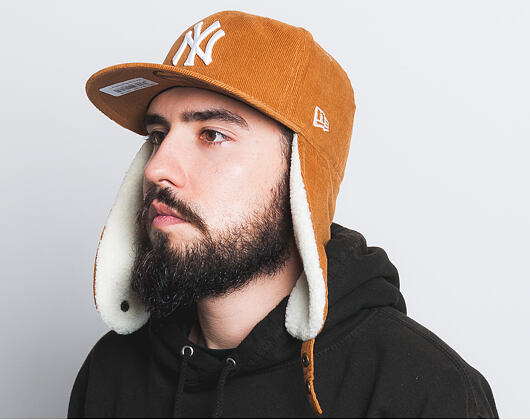 Kšiltovka S Klapkami New Era Dog Ear New York Yankees 59FIFTY Wheat