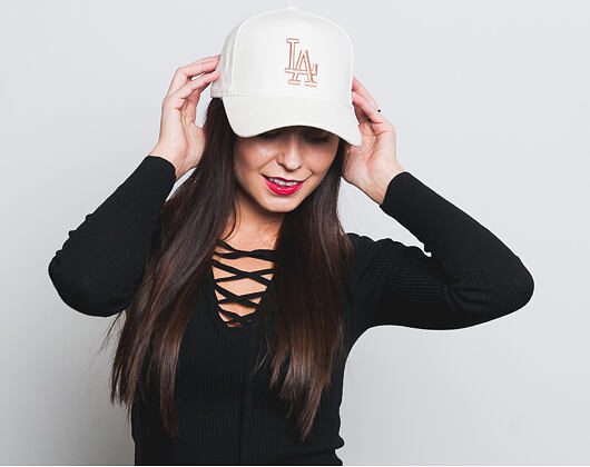 Damská Kšiltovka New Era Melton 9FORTY A-Frame Los Angeles Dodgers Satin/Gold Snapback