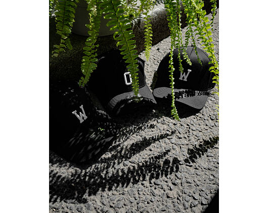Kšiltovka State of WOW ALPHABET - Oskar Baseball Cap Crown 2 Black/White Strapback