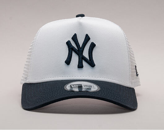 Kšiltovka New Era  League Essential New York Yankees 9FORTY A-FRAME TRUCKER  Optic White / Navy